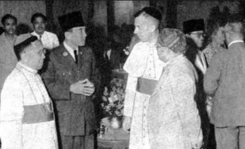 Esai Mgr. Albertus Soegijapranata – Kelompok 1